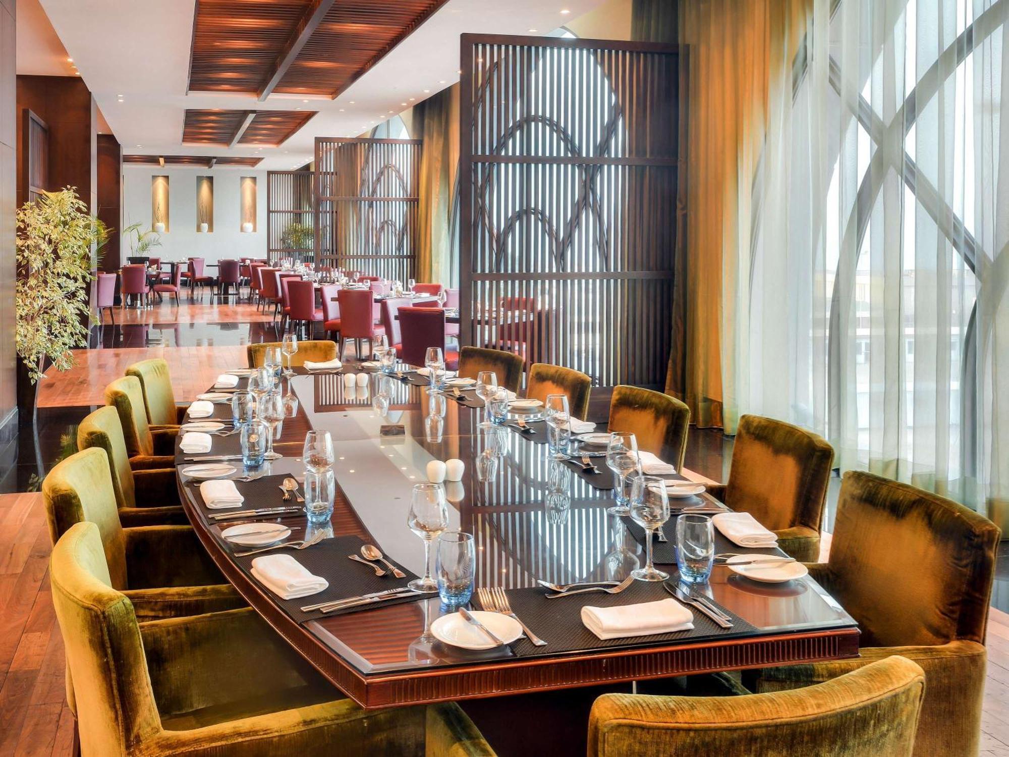Hotel Sofitel Al Khobar The Corniche Extérieur photo The restaurant